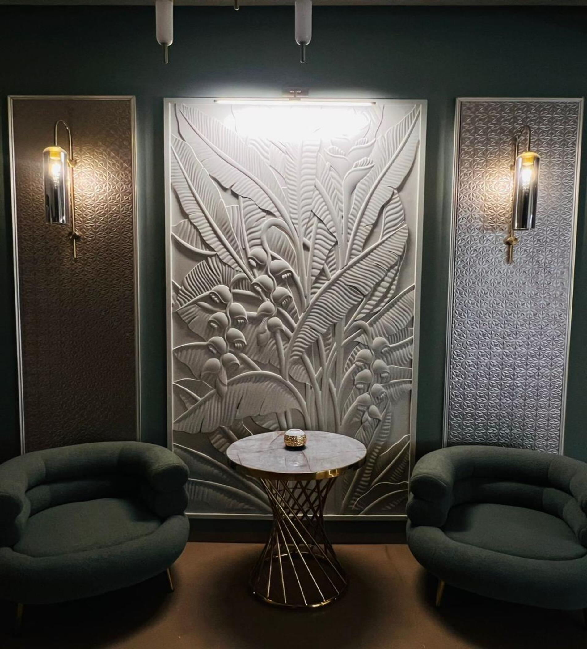 Photo of Cartagena's cathedral at the background and some colonial style houses